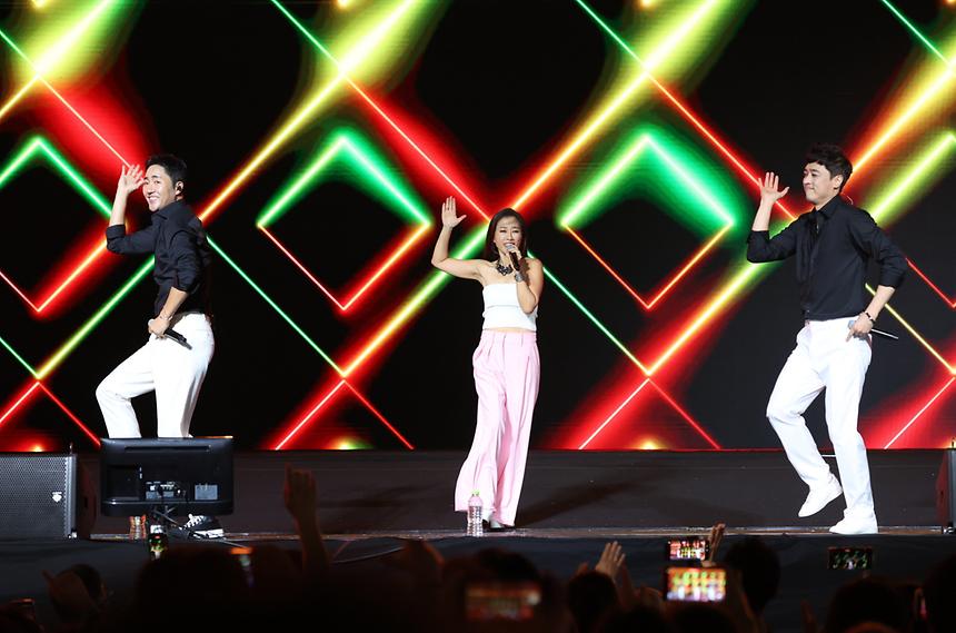 전 세대가 함께한 ‘HEY 강남 패밀리콘서트’ - 5