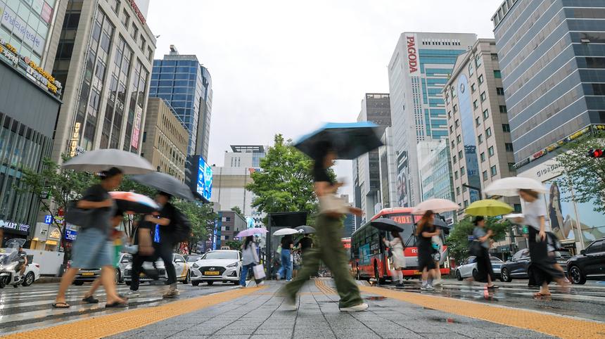 비 내리는 강남 - 1