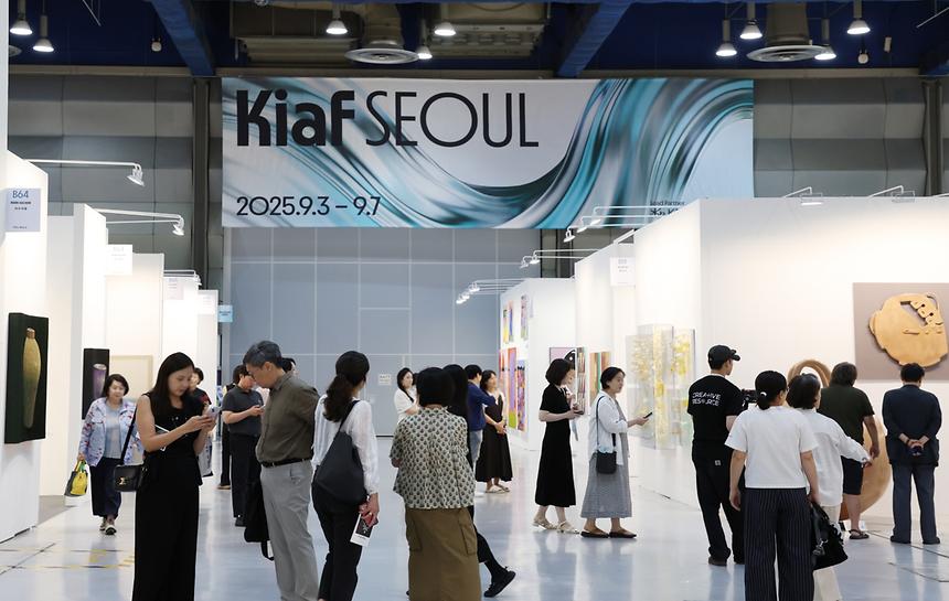 ‘키아프˙프리즈 서울 2025’ 개막 - 13