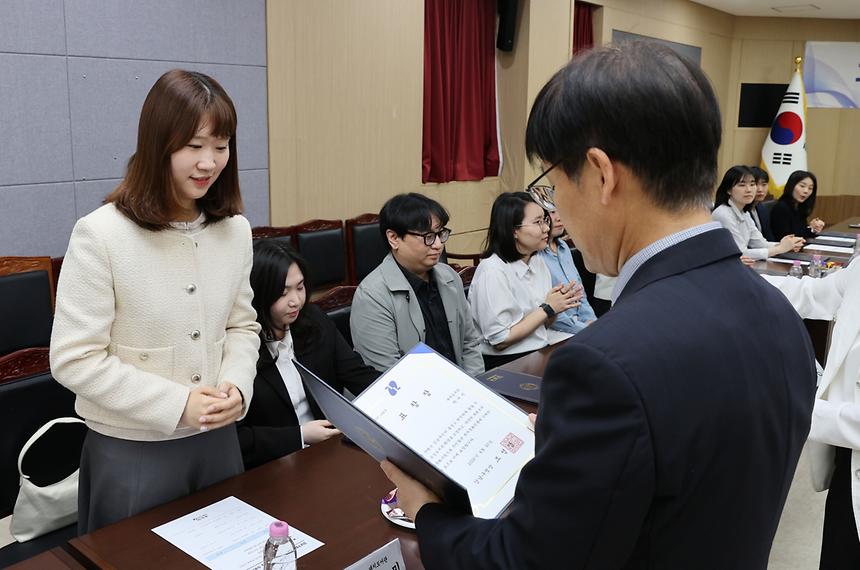 구립도서관 운영 공로자 표창장 수여 - 5