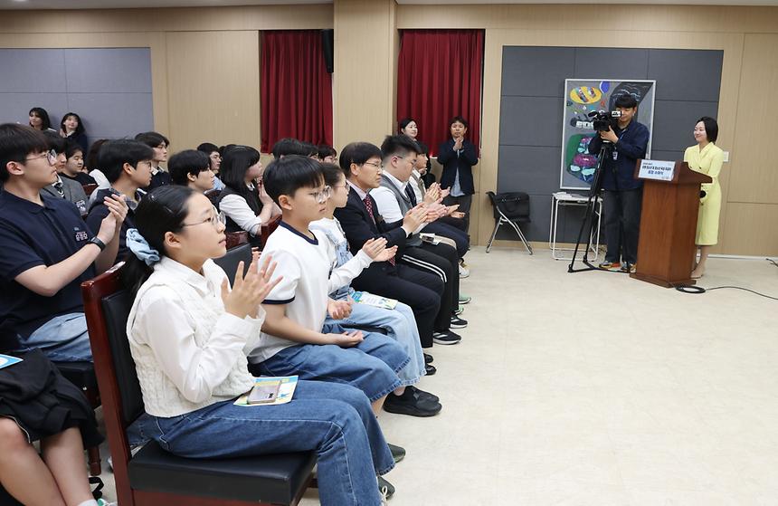 강남구 모범 청소년 및 청소년 육성 유공자 표창 수여 - 3