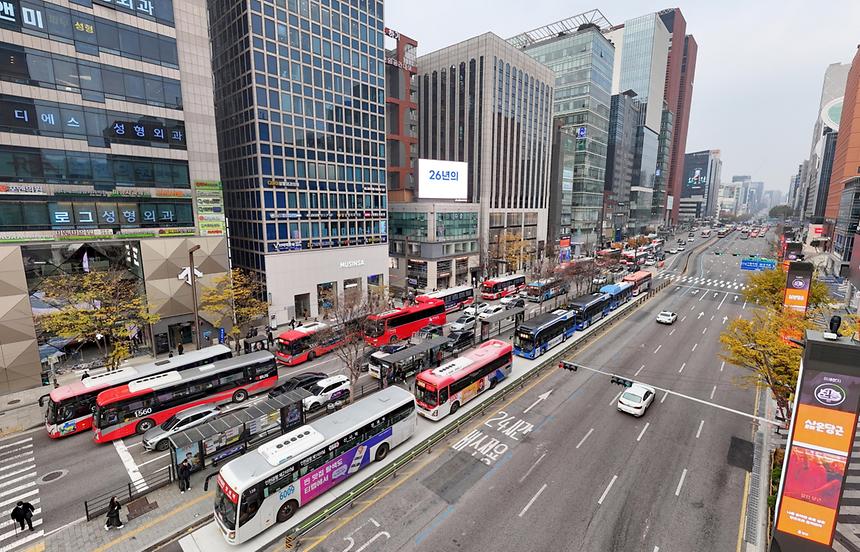 강남역 버스환승센터 - 4