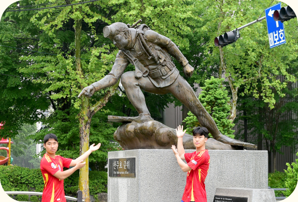 한주호 준위 동상