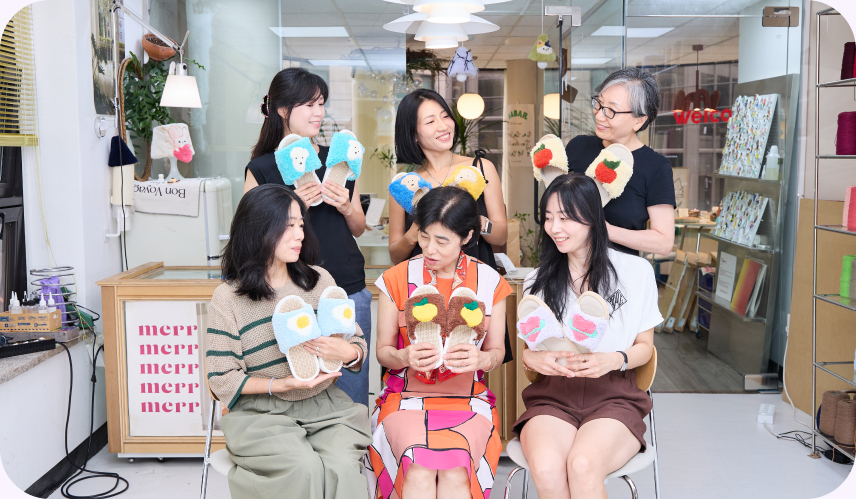 ↑뒷줄 왼쪽부터 정지윤, 황예진, 박영순 님 앞줄 왼쪽부터 김아람, 박신자, 유지은 님