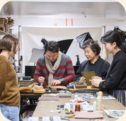 바느질부터 해머링까지 힐링의 시간