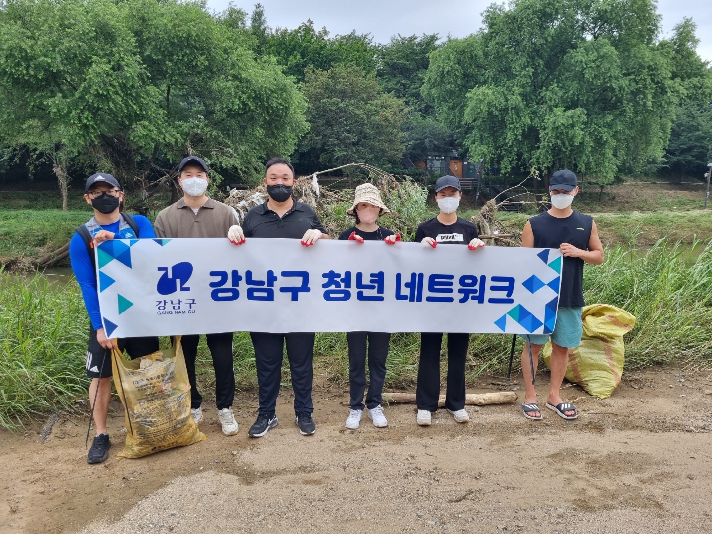 이날 봉사활동을 기획한 지광진 문화예술분과장은