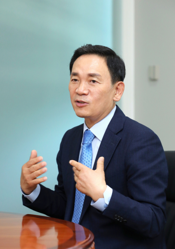 조성명 강남구청장은 