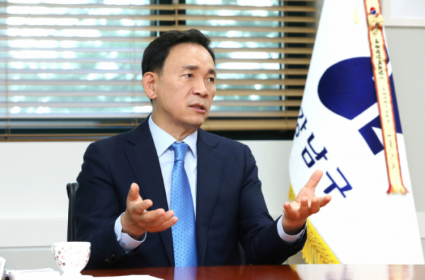 조성명 강남구청장은 