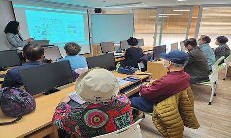스마트폰 앱활용 교육 - 스마트폰앱 활용을 통한 똑똑한 소비! 추가 교육 1회기 [상담 및 정서생활지원사업]
