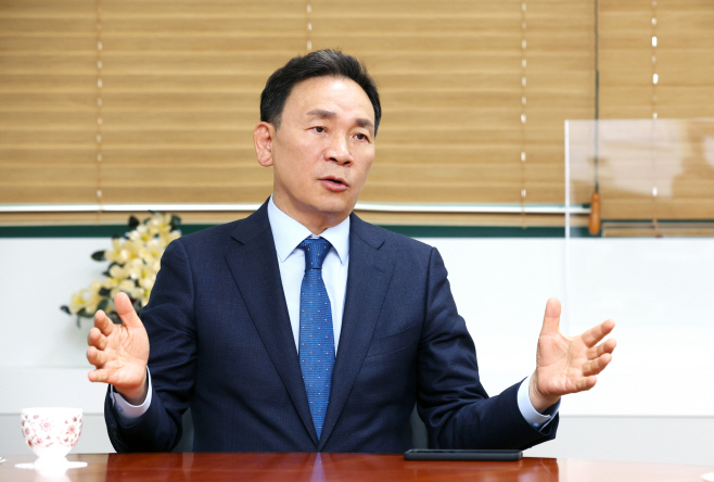 조성명 강남구청장