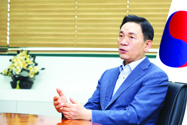 조성명 강남구청장