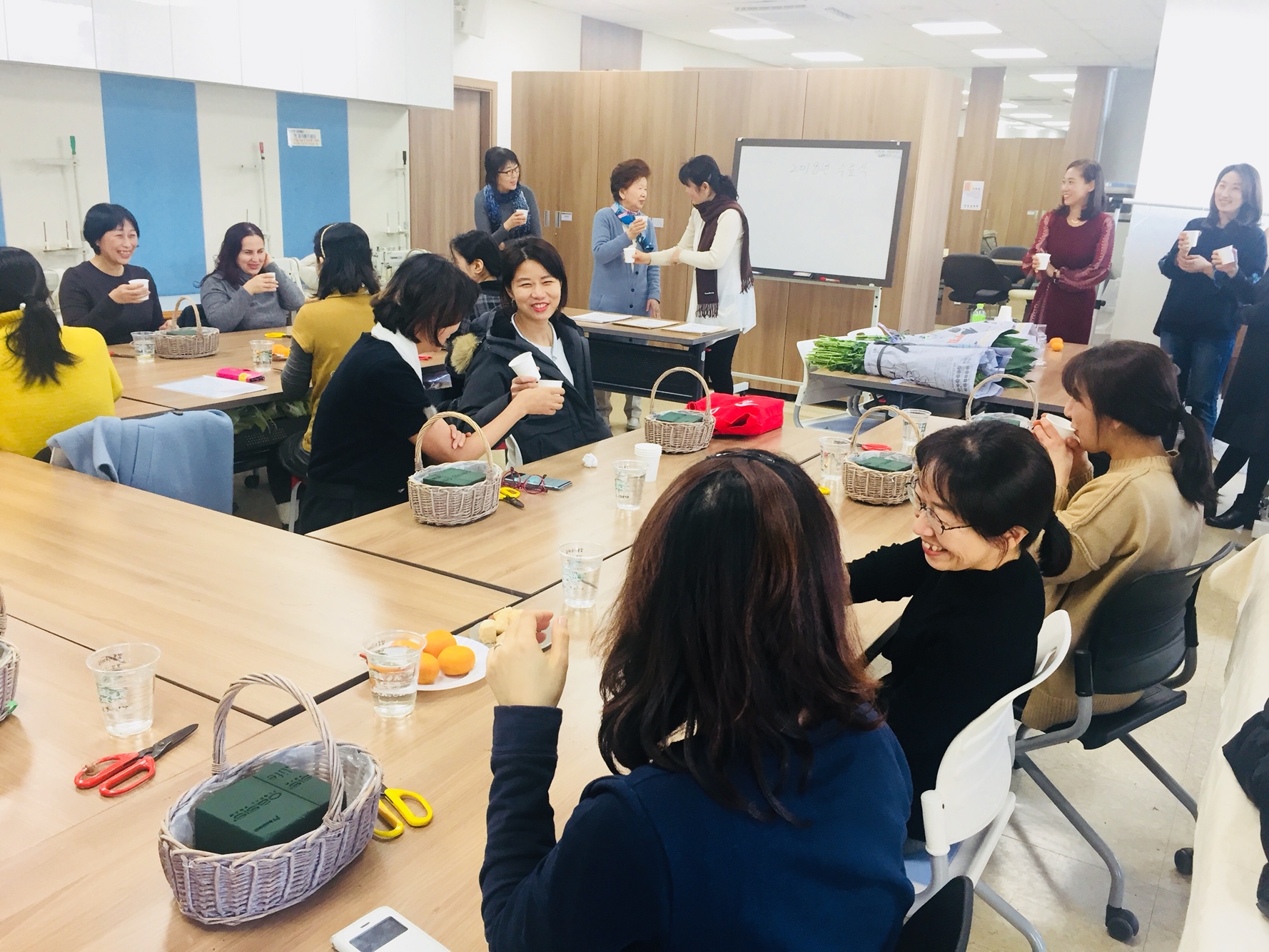 다문화가정 결혼이주여성 꽃꽂이교실 수료식