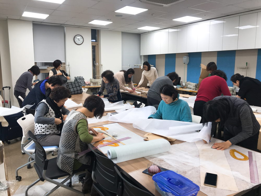 꽃샘추위 물리치는 테일러드코트 만들기