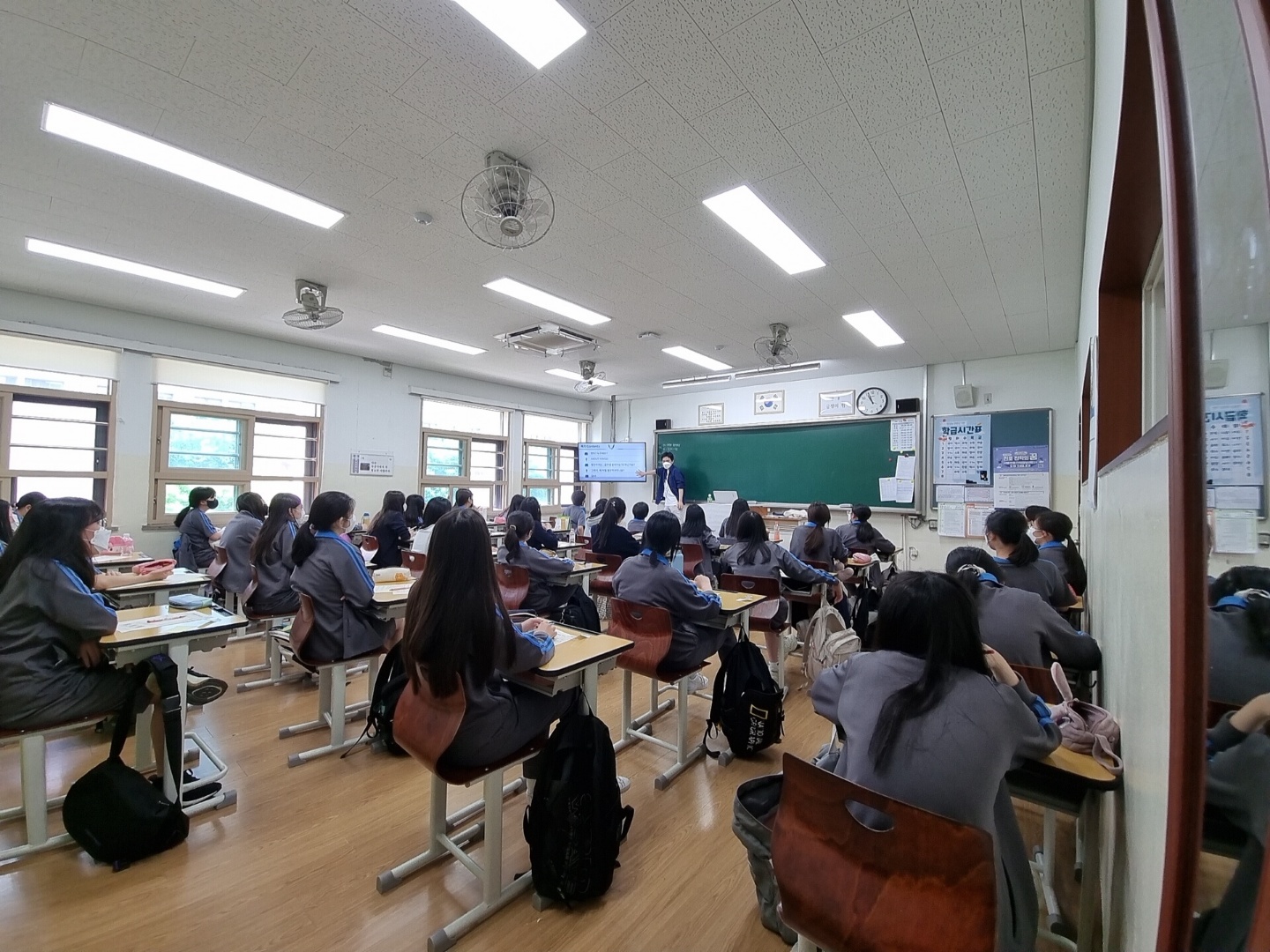 KakaoTalk_20220603_121653058_06.jpg