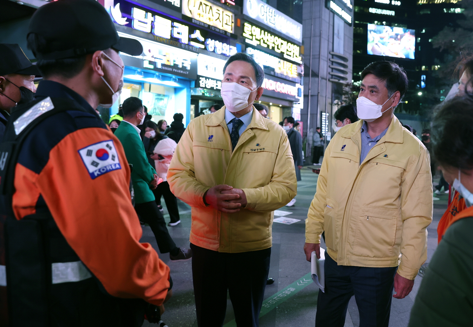 수능 후 강남역 일대 안전 점검