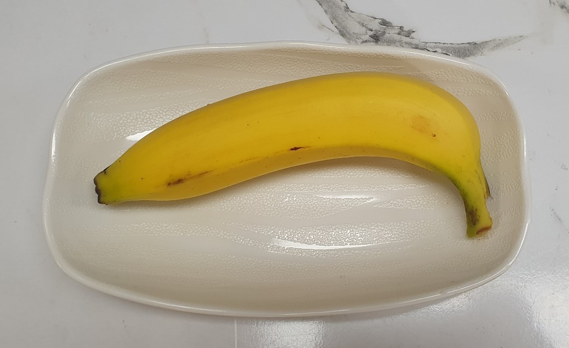 3-28 간식 바나나.jpg