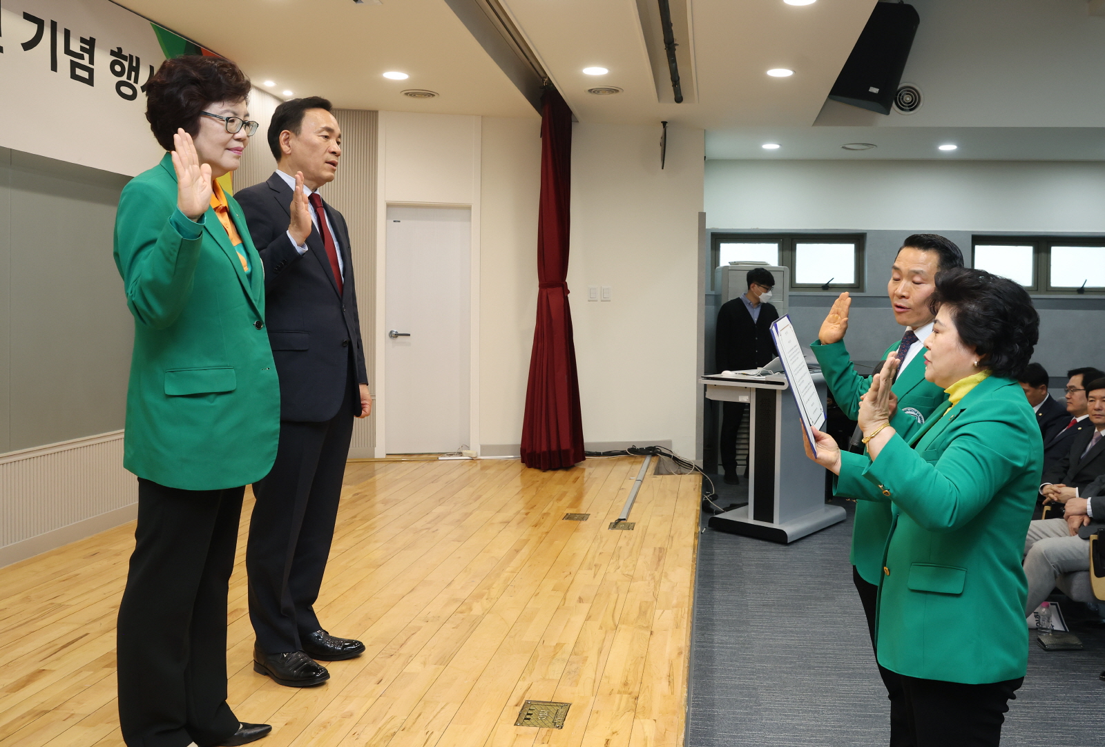 ‘강남구 자율방재단 15주년’ 축하