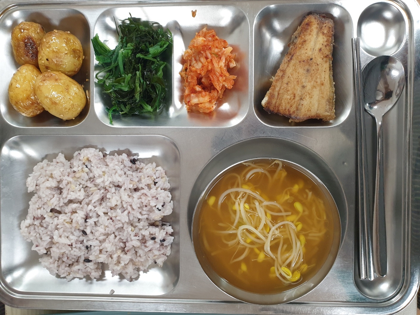 [회전]KakaoTalk_20230426_164114307 석식.jpg