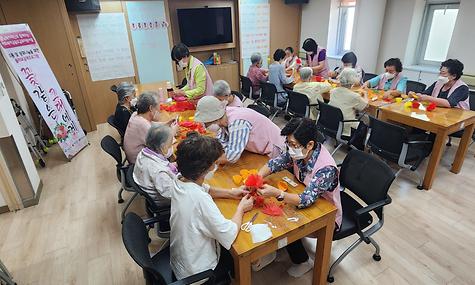 [복지] 2023년 강남복지재단과 함께하는 사회복지공동모금회지원사업 꽃같은 그대에게 문화나눔 진행