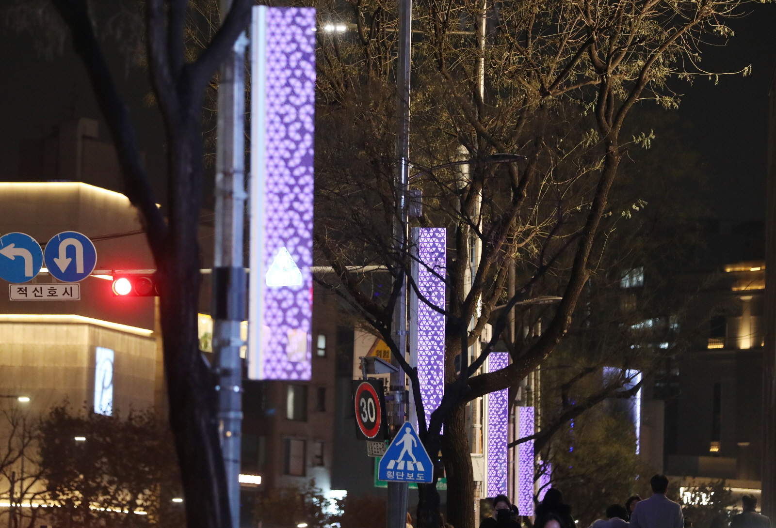 보석처럼 빛나는 ‘청담동 빛의 거리’