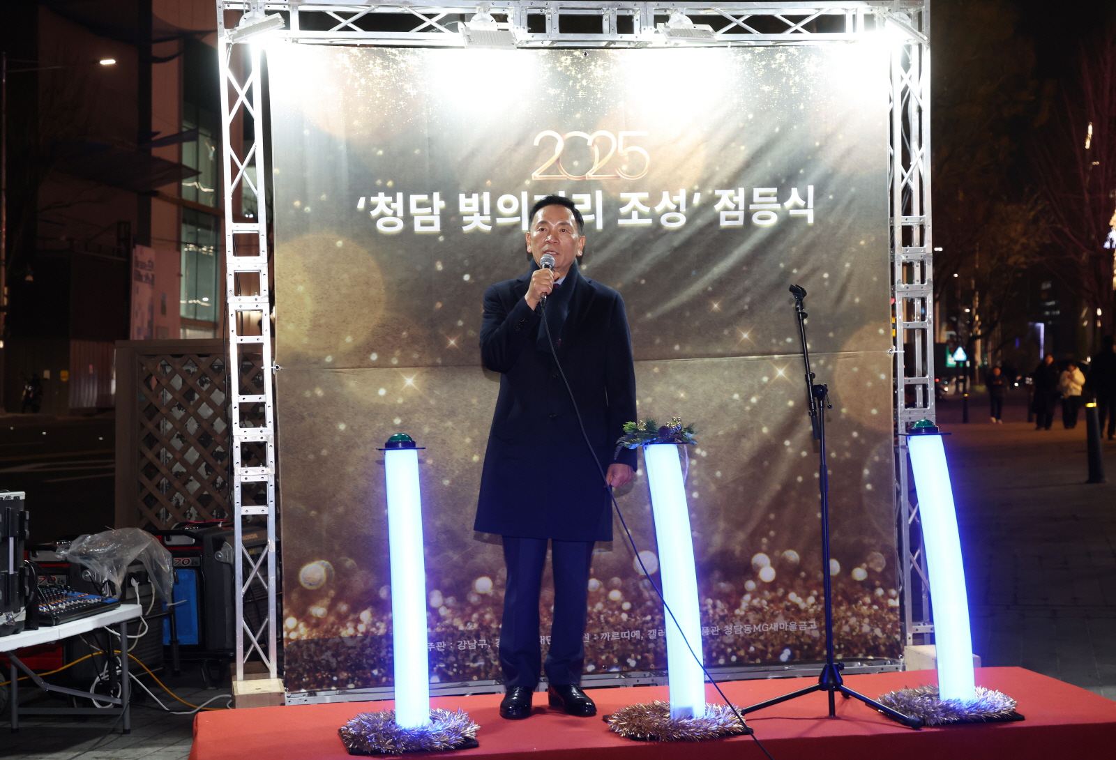 보석처럼 빛나는 ‘청담동 빛의 거리’