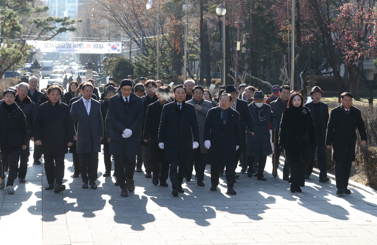 도산 안창호 선생 묘역 참배