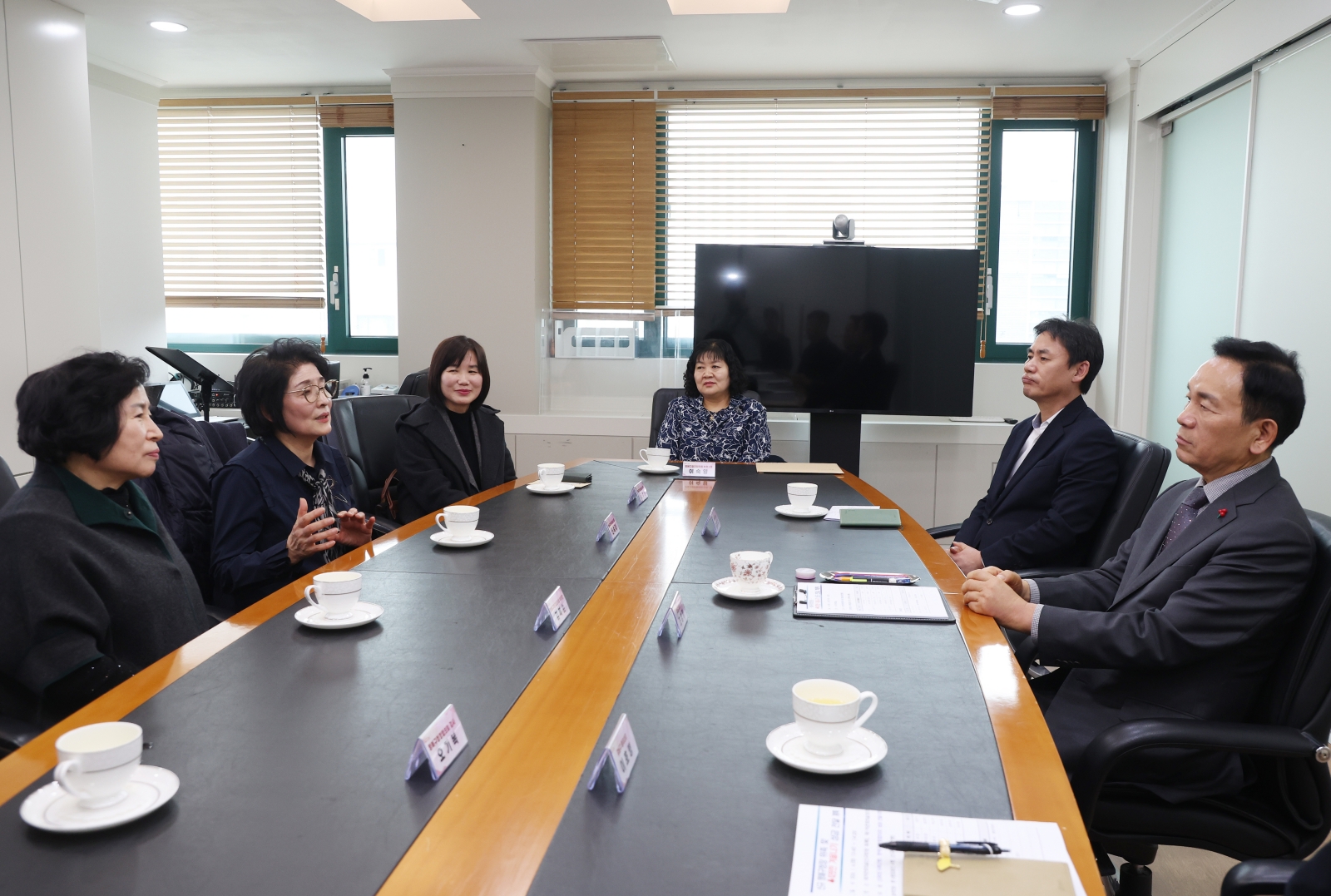 명예구청장협의회 ‘따뜻한 겨울나기’ 성금 전달