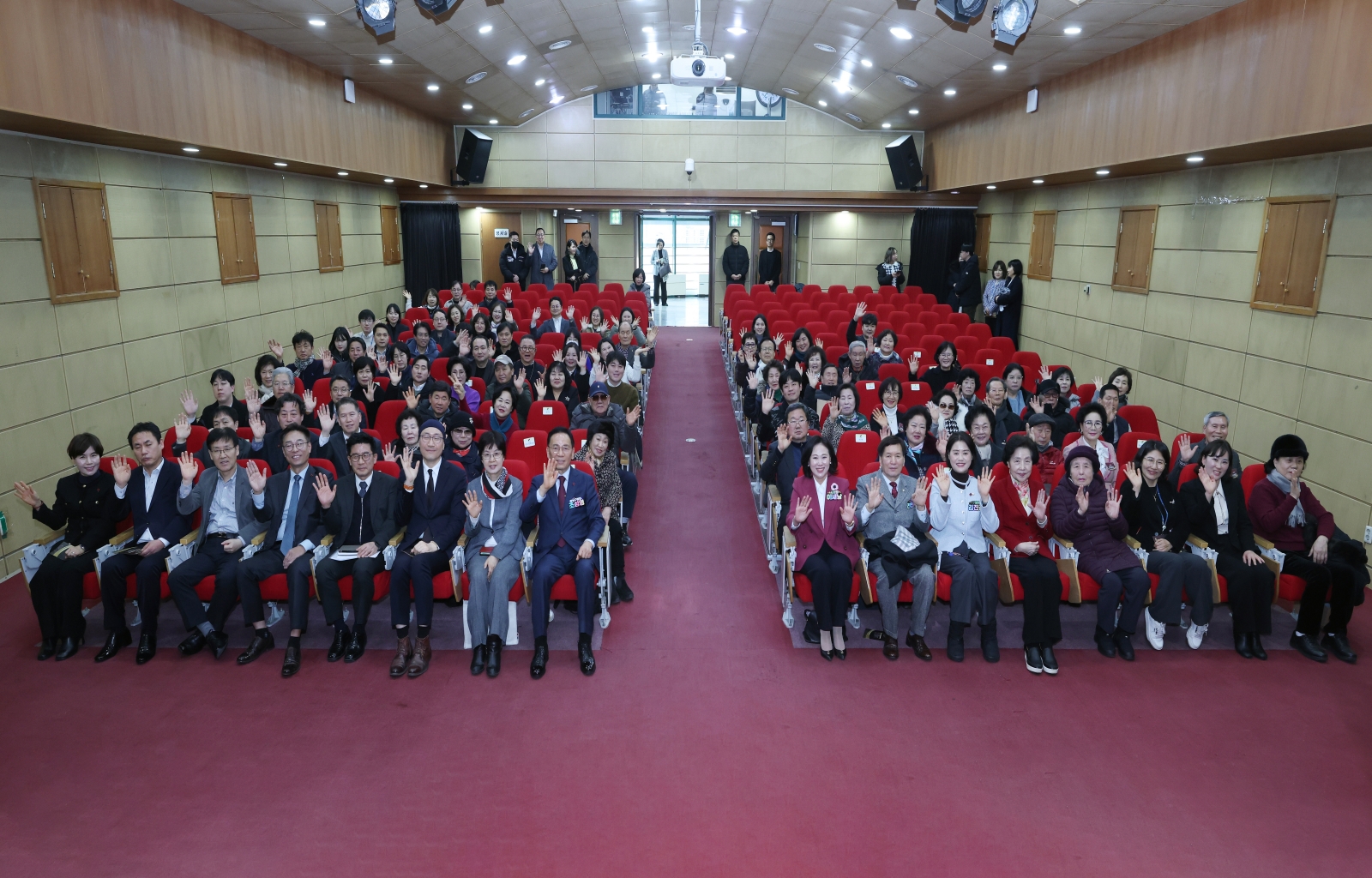 ‘2026년 강남구 구정보고회’(논현1동·신사동) 개최