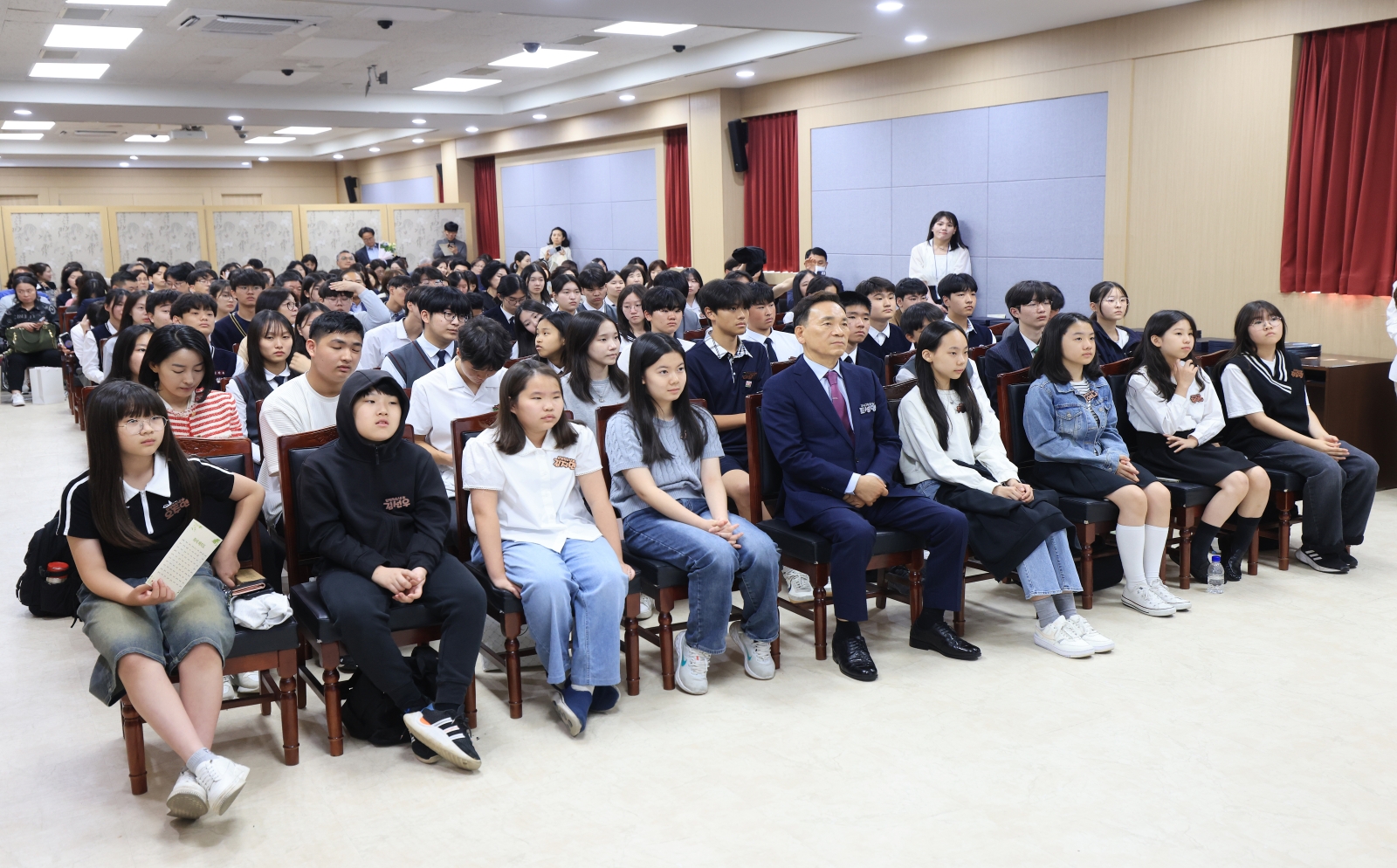 ‘모범청소년 및 청소년 유공자 표창장 수여식’