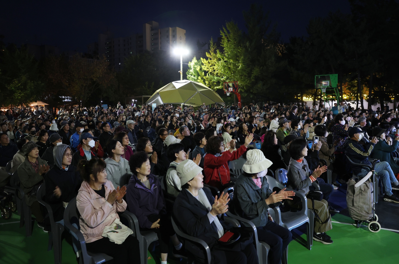개포2동 ‘양재천 가을음악회’ 
