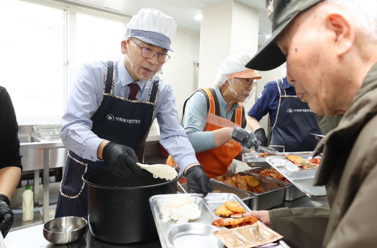 대청경로당 배식 봉사