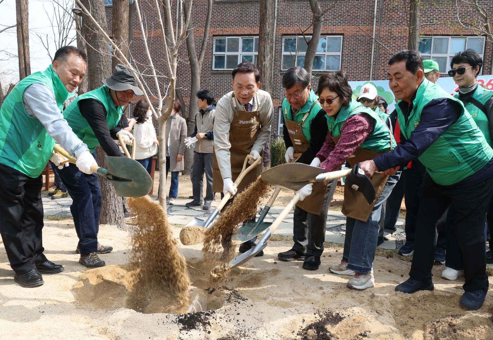 ‘구민참여 정원 숲’ 조성