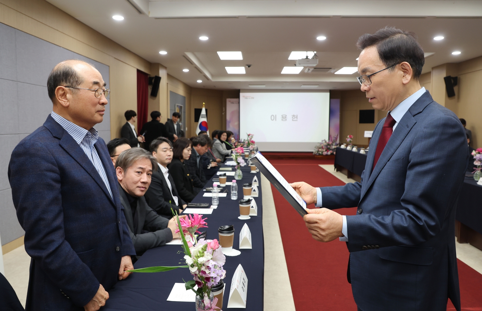 ‘따뜻한 겨울나기’ 감사장 수여식