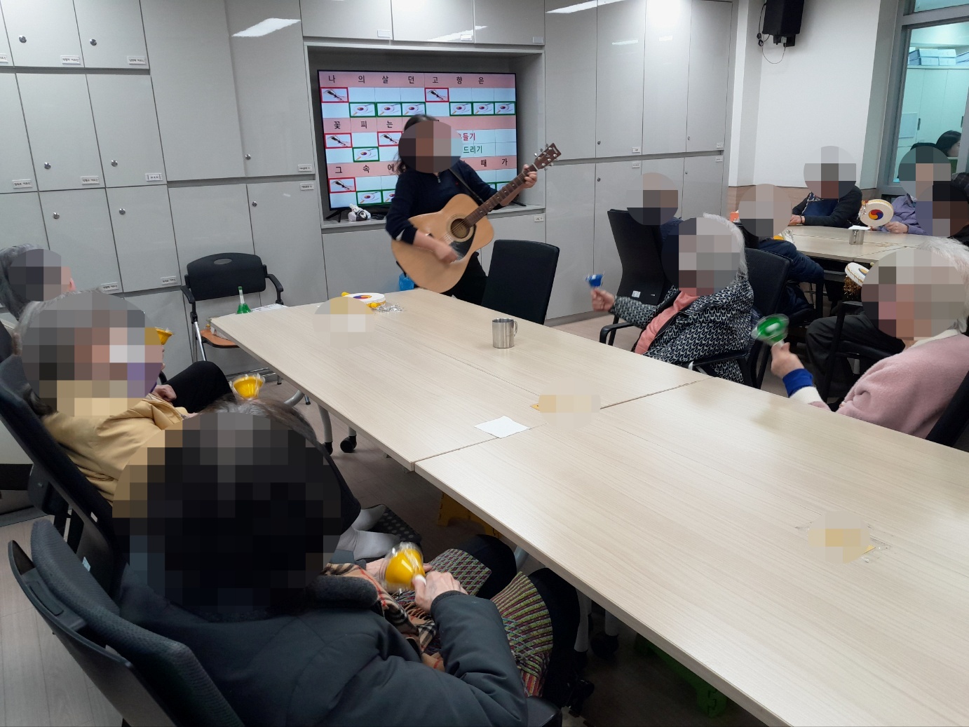 3.9. 음악치료.jpg