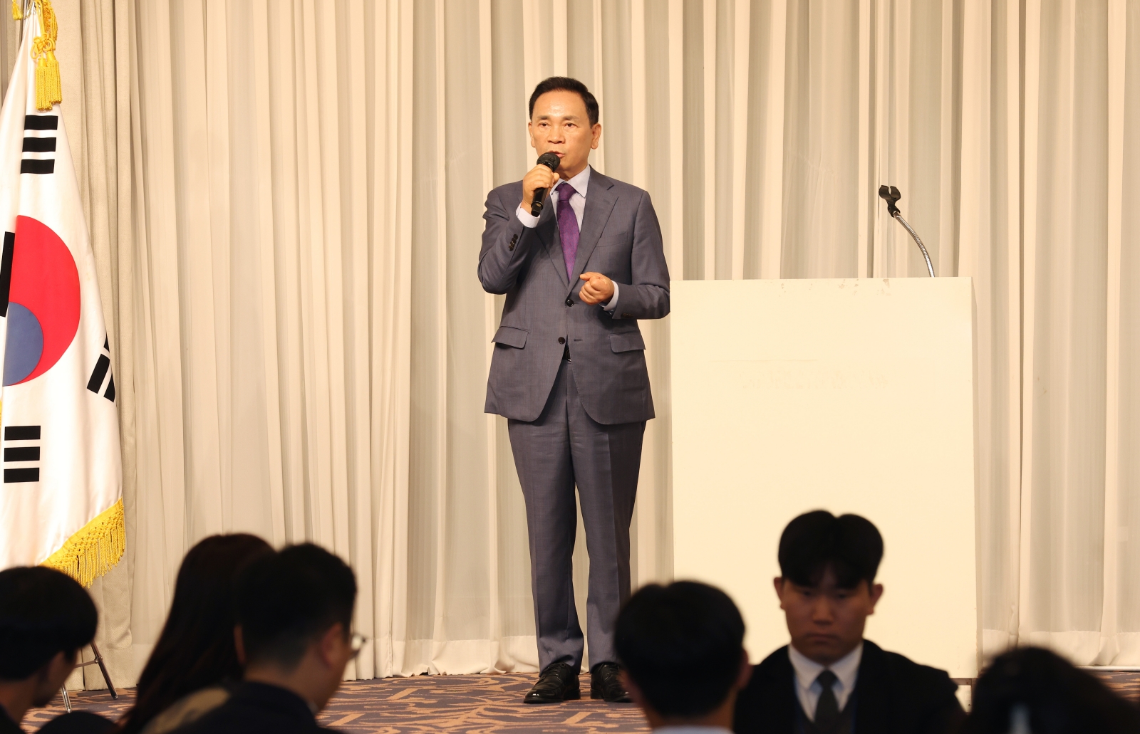 모범청소년 표창 및 장학금 전달