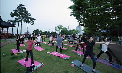 [강남사진관] 야경명당에서 즐기는  ‘별빛요가’