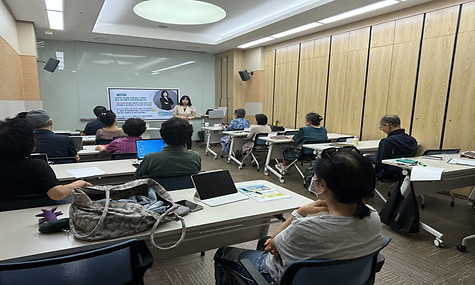 [스마트라운지] 인공지능 여행 팜플렛 제작 프로그램 스마트 여행 길잡이 실시