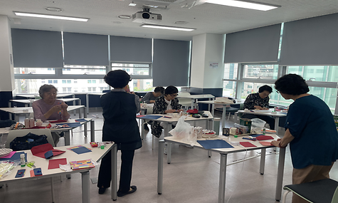 [노인자원봉사활성화지원사업] 종이나래봉사단 9월 자조모임 진행