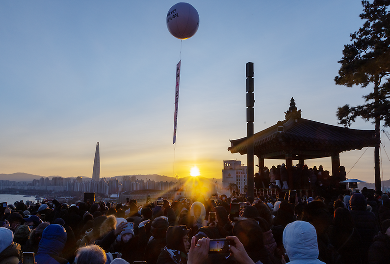병오년을 밝히는 일출